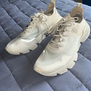 Sorel Women's Kinetic Rush Ripstop Dove Grey Sneaker Leather & Nylon - Size 8.5